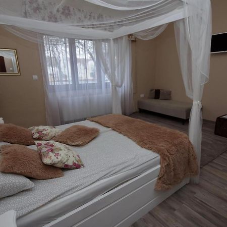 Villa Rusztika Gyula Εξωτερικό φωτογραφία